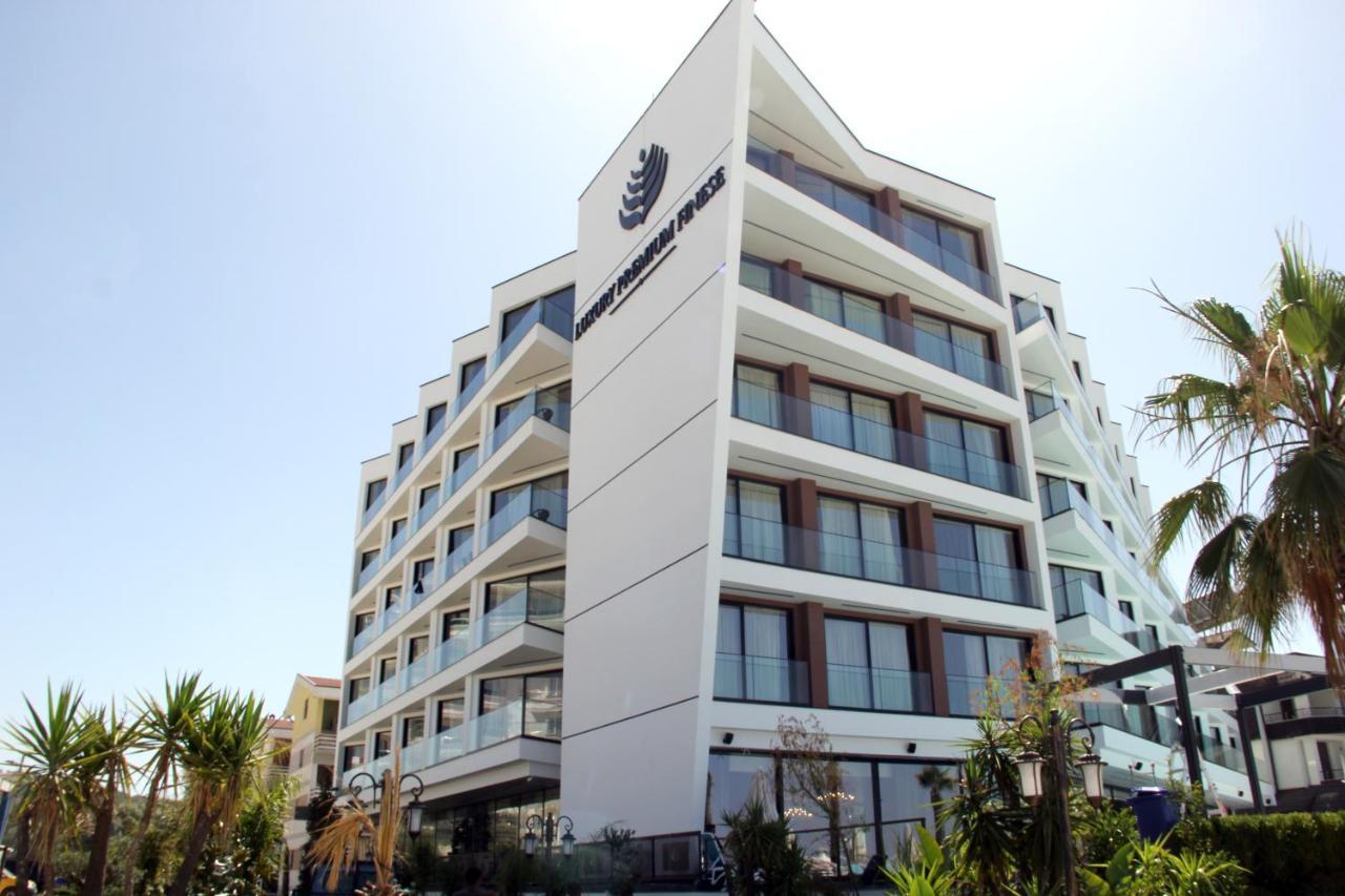 Luxury Premium Finese Hotel Golem  Exterior foto